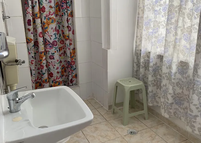 Residencia Whitelove 3*